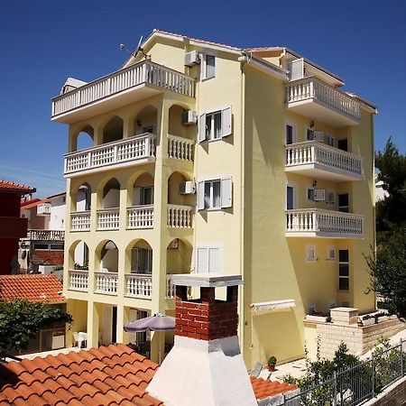 Apartments Zdravko โตรกีร์ ภายนอก รูปภาพ