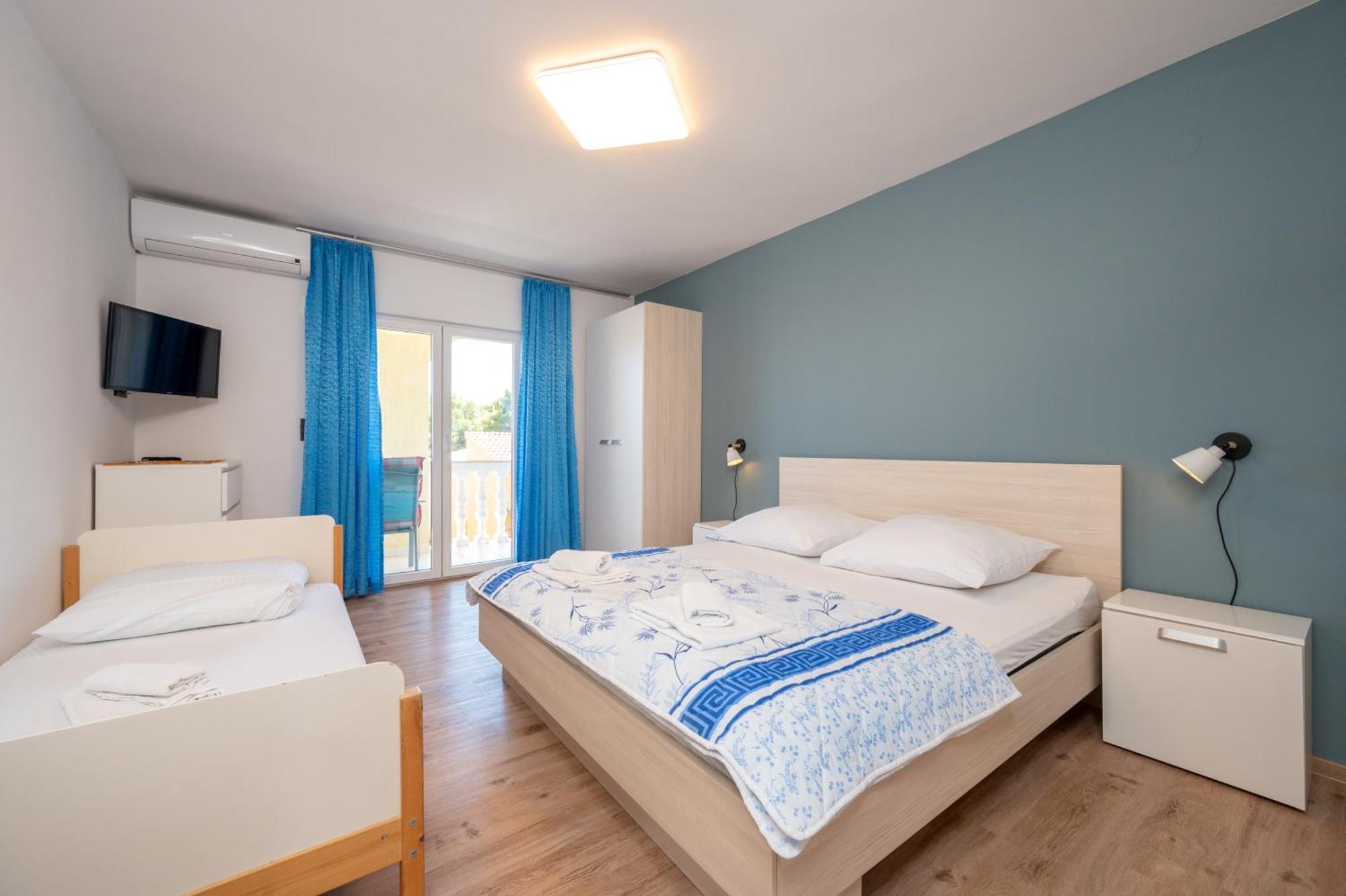 Apartments Zdravko โตรกีร์ ภายนอก รูปภาพ
