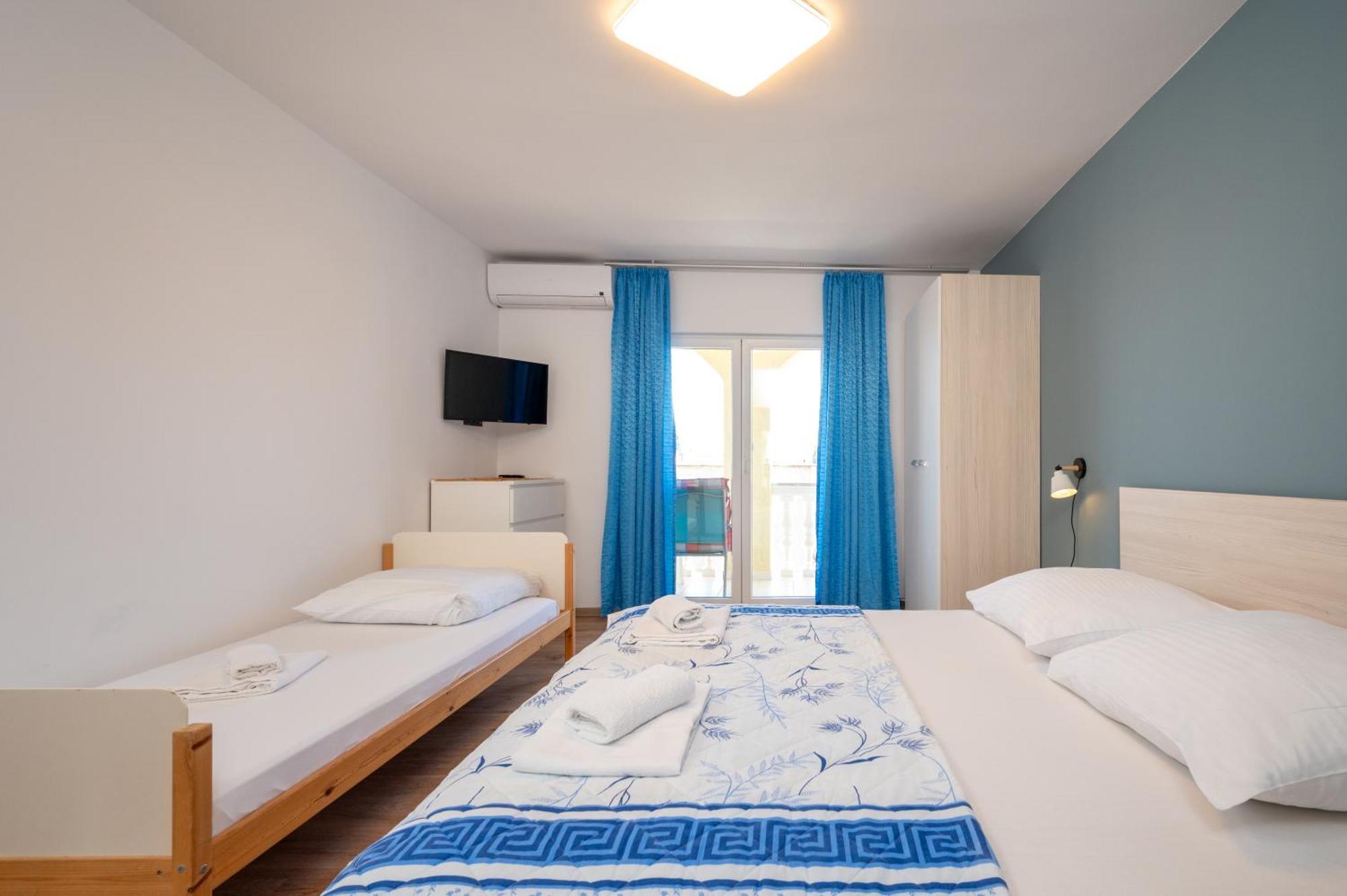 Apartments Zdravko โตรกีร์ ภายนอก รูปภาพ