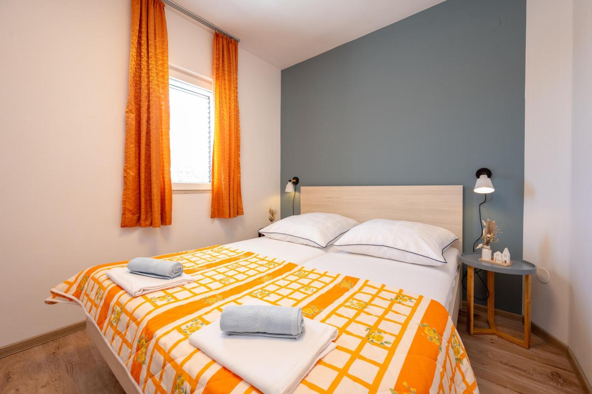 Apartments Zdravko โตรกีร์ ภายนอก รูปภาพ