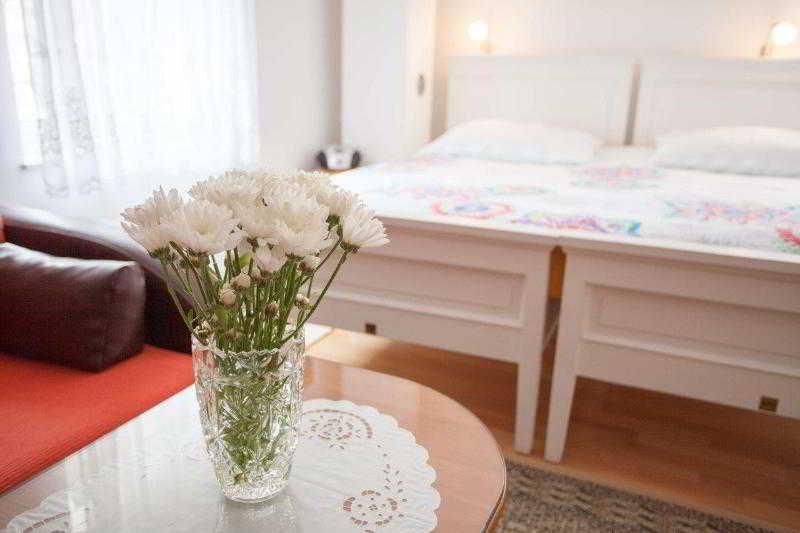 Apartments Zdravko โตรกีร์ ภายนอก รูปภาพ