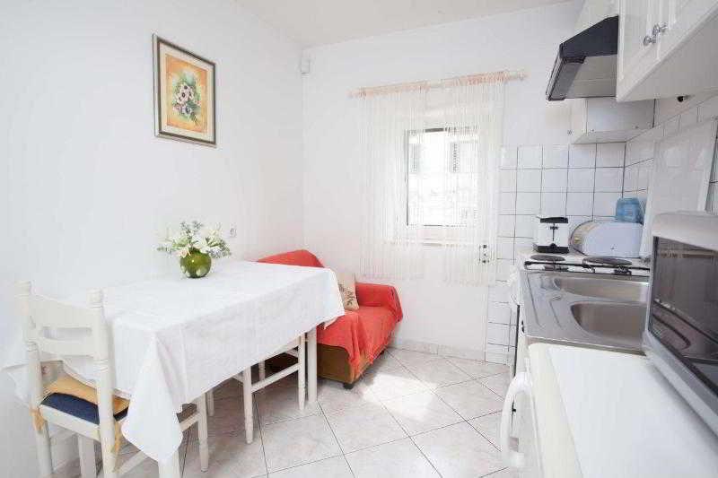 Apartments Zdravko โตรกีร์ ภายนอก รูปภาพ