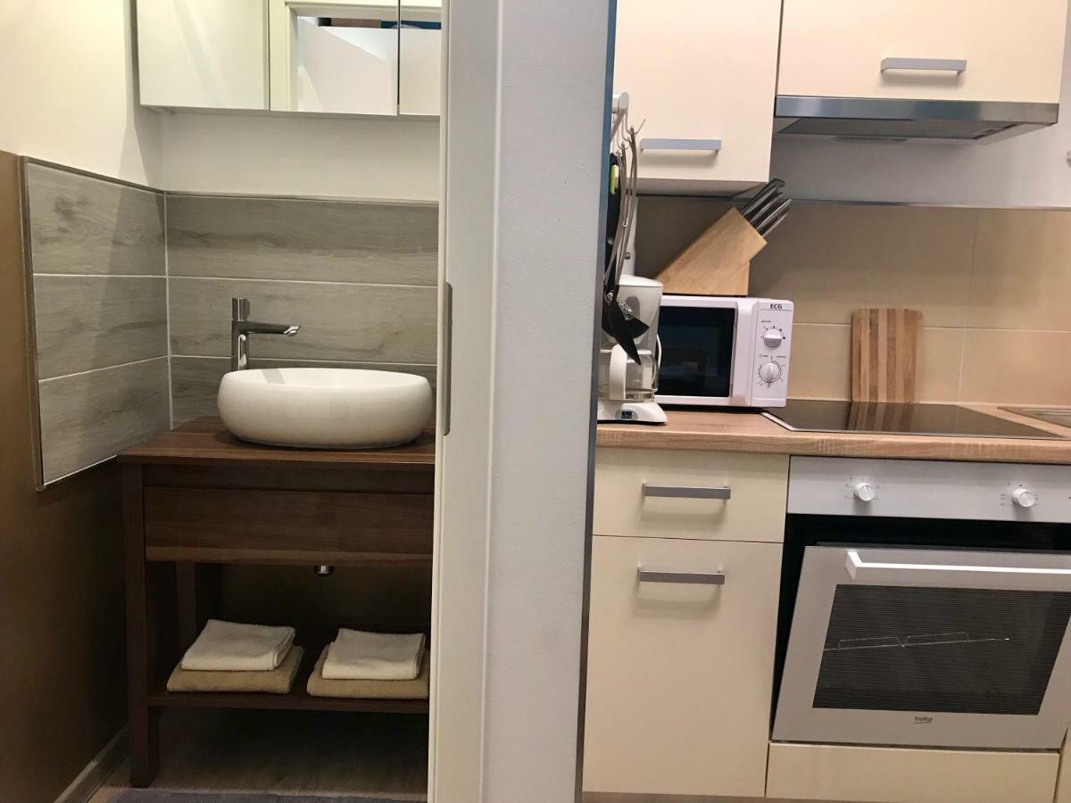 Apartments Zdravko โตรกีร์ ภายนอก รูปภาพ
