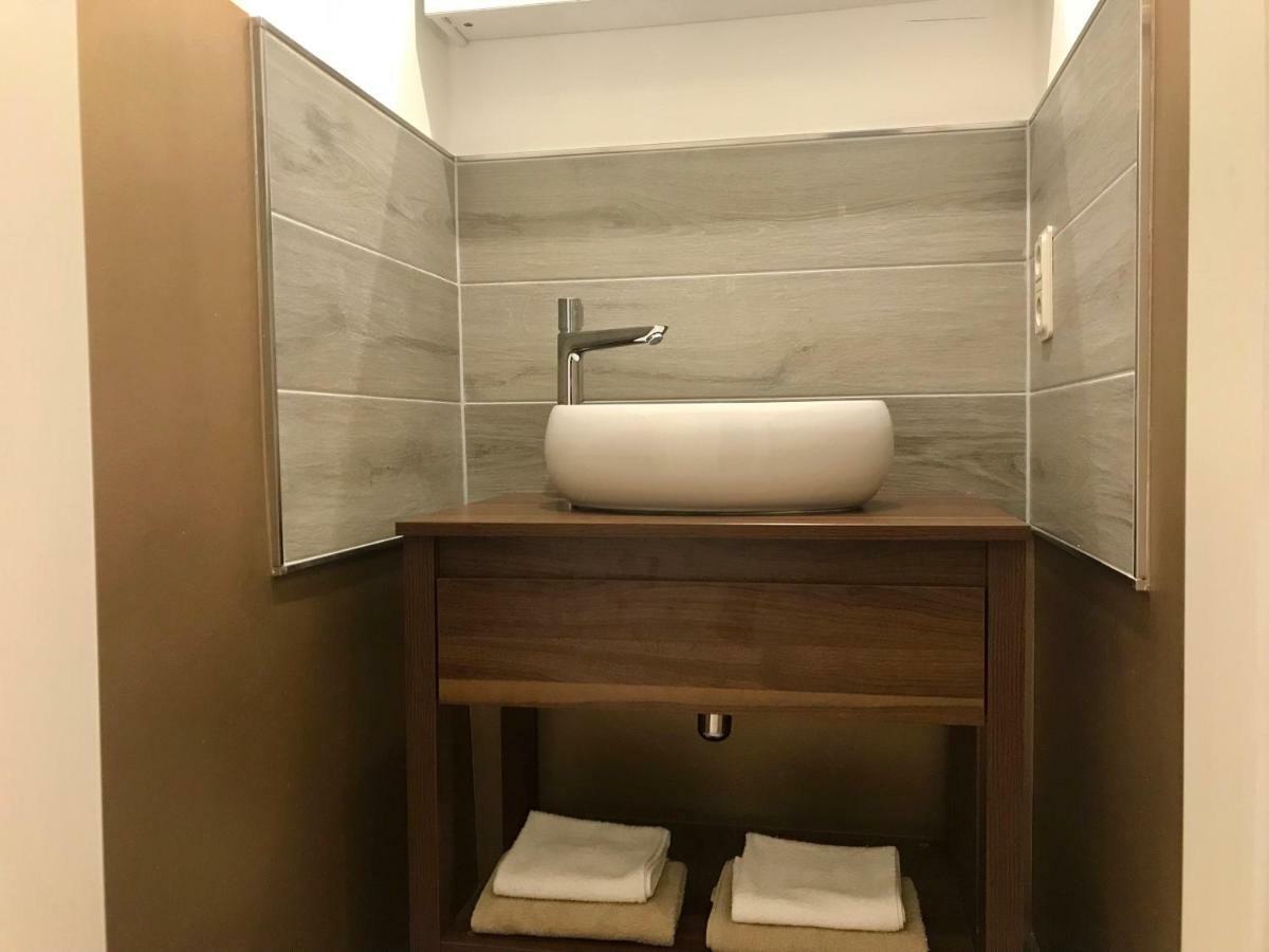 Apartments Zdravko โตรกีร์ ภายนอก รูปภาพ