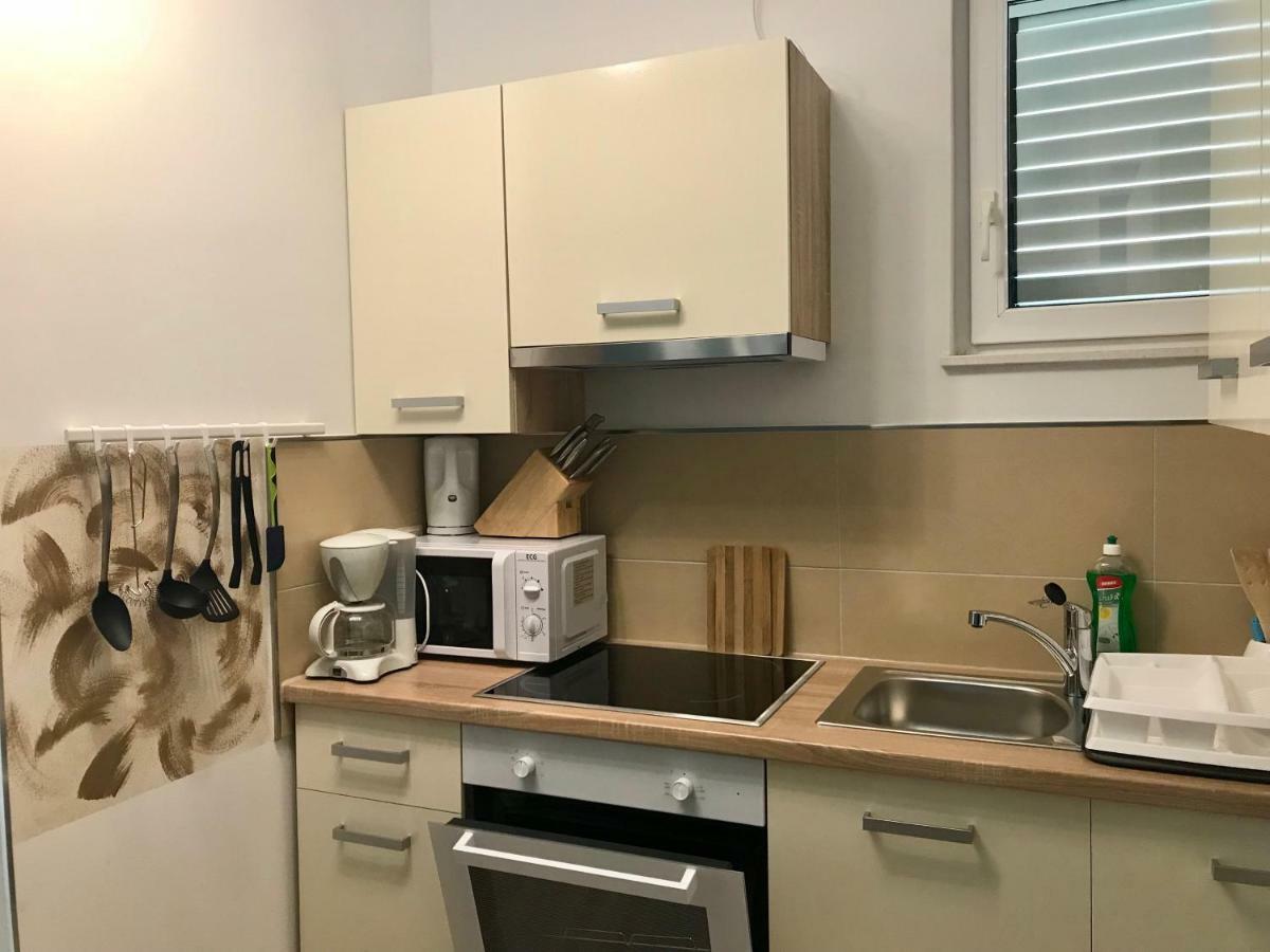 Apartments Zdravko โตรกีร์ ภายนอก รูปภาพ